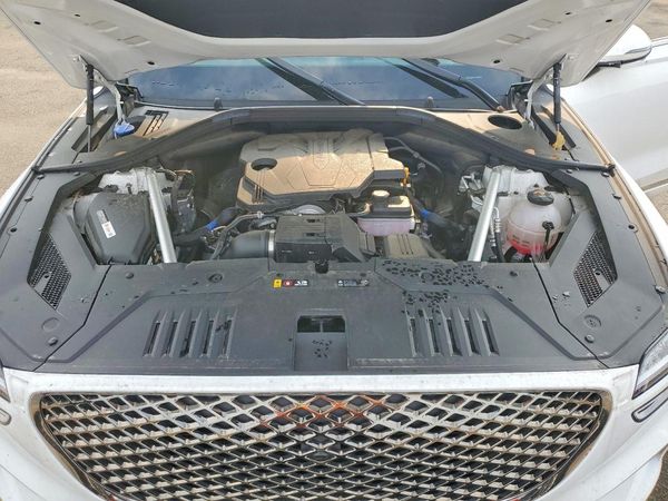 2023 GENESIS GV70