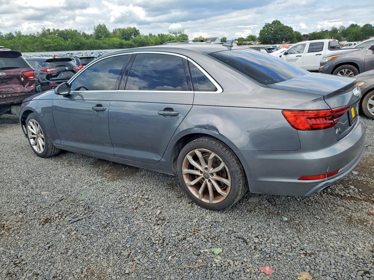 2019 AUDI A4 Premium, Titanium