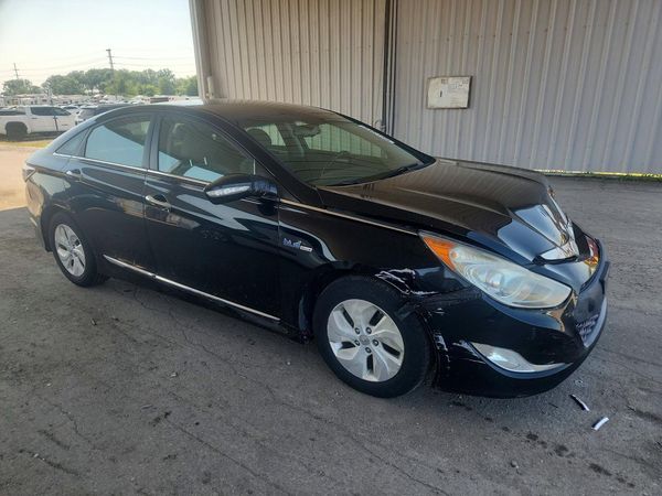 2013 HYUNDAI SONATA Hybrid / Hybrid Limited — Passenger 3/4