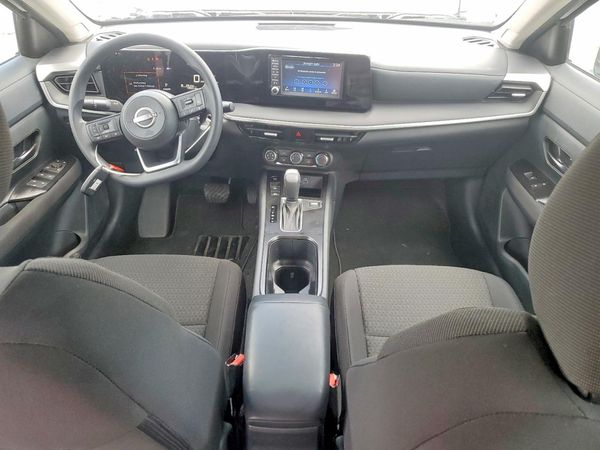 2025 NISSAN KICKS