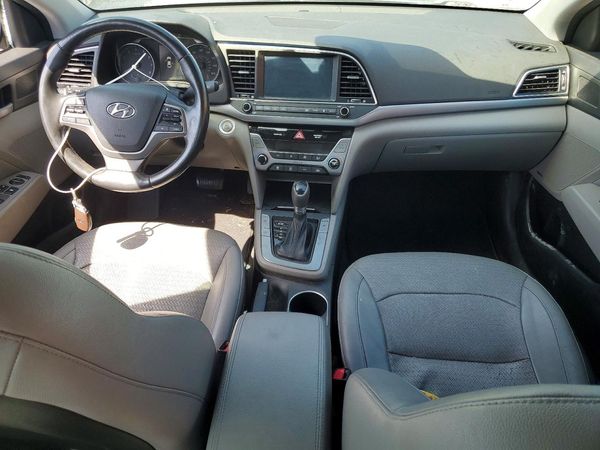 2017 HYUNDAI ELANTRA