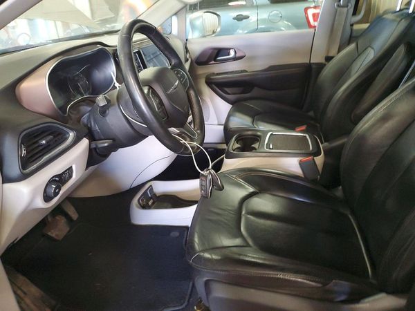 2017 CHRYSLER PACIFICA Touring L Plus