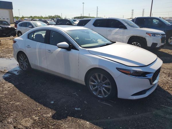 2019 MAZDA 3