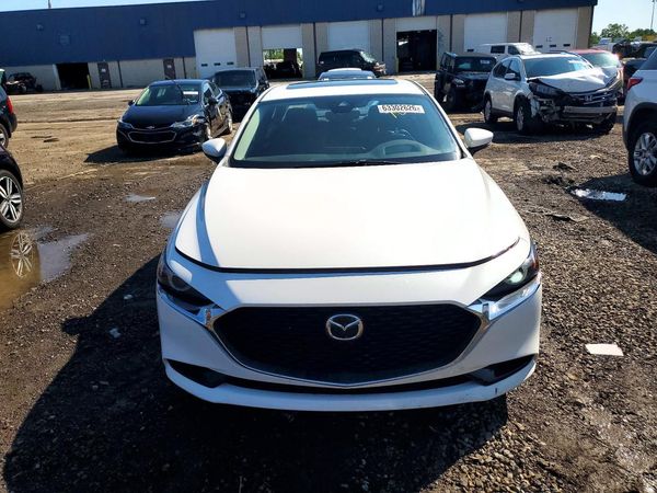 2019 MAZDA 3