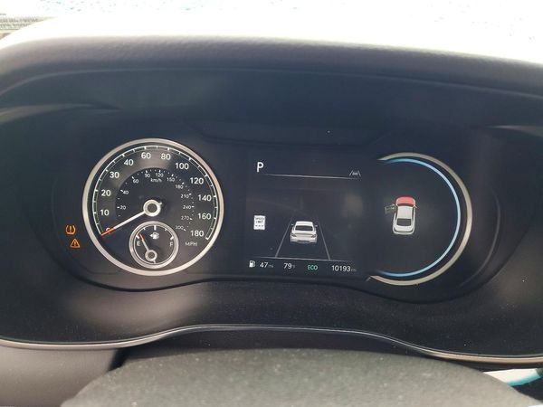 2025 GENESIS G70