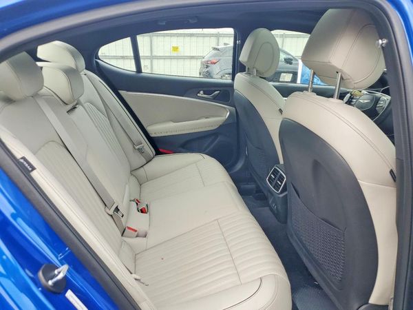 2025 GENESIS G70