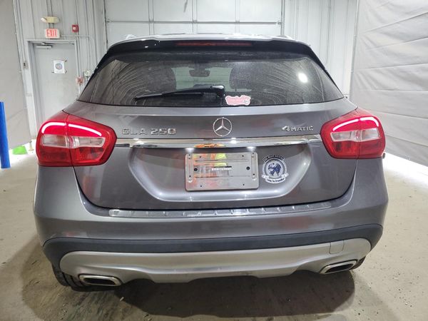 2016 MERCEDES-BENZ GLA
