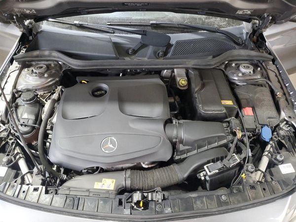 2016 MERCEDES-BENZ GLA