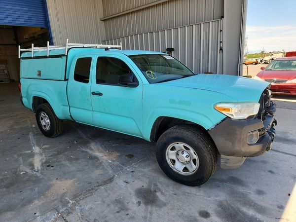 2017 TOYOTA TACOMA SR/SR5