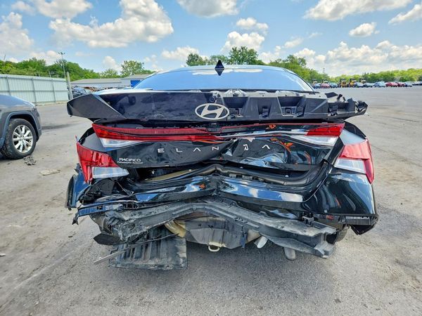 2024 HYUNDAI ELANTRA SEL w/ Convenience Pkg