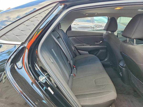 2024 HYUNDAI ELANTRA SEL w/ Convenience Pkg
