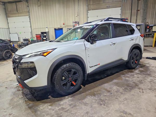 2025 NISSAN ROGUE