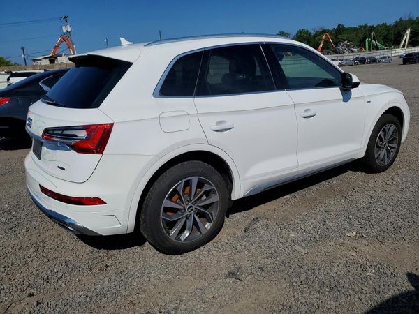 2022 AUDI Q5 S Line quattro Premium