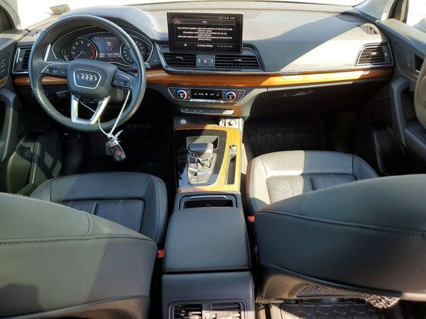 2022 AUDI Q5 S Line quattro Premium