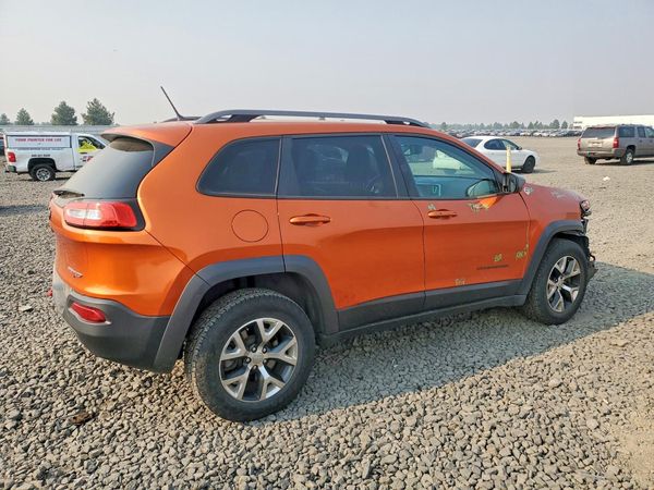 2015 JEEP CHEROKEE TRAILHAWK 4X4