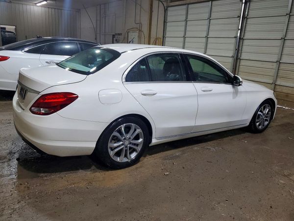 2016 MERCEDES-BENZ C C300