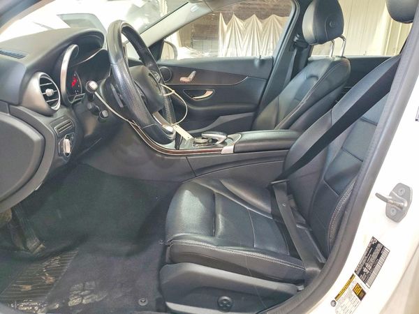 2016 MERCEDES-BENZ C C300