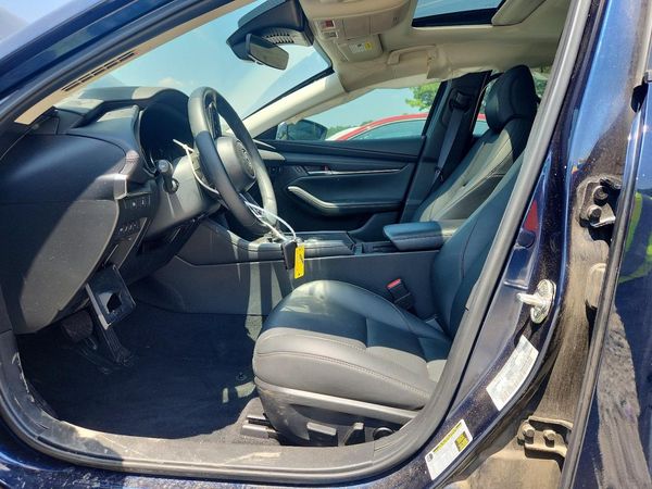 2024 MAZDA 3 Preferred Package