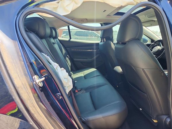 2024 MAZDA 3 Preferred Package