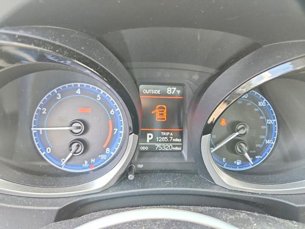 2016 TOYOTA COROLLA