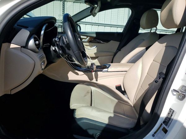 2018 MERCEDES-BENZ C C300