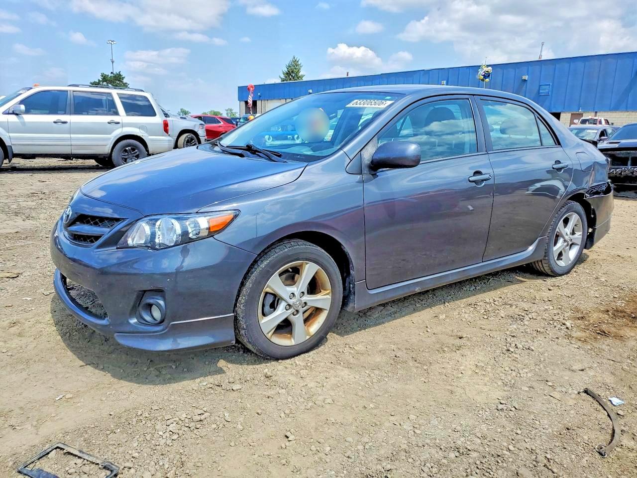 2013 TOYOTA COROLLA