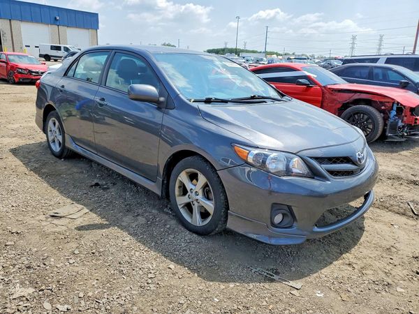 2013 TOYOTA COROLLA