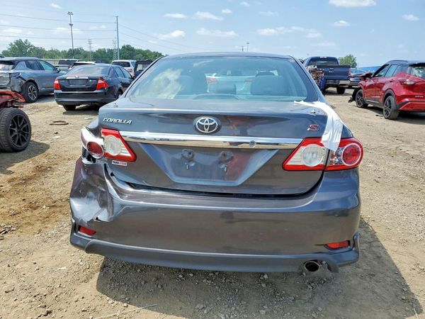 2013 TOYOTA COROLLA