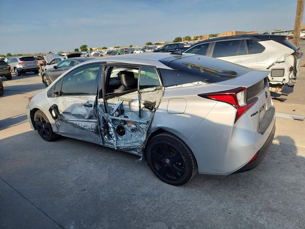 2022 TOYOTA PRIUS