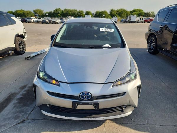 2022 TOYOTA PRIUS