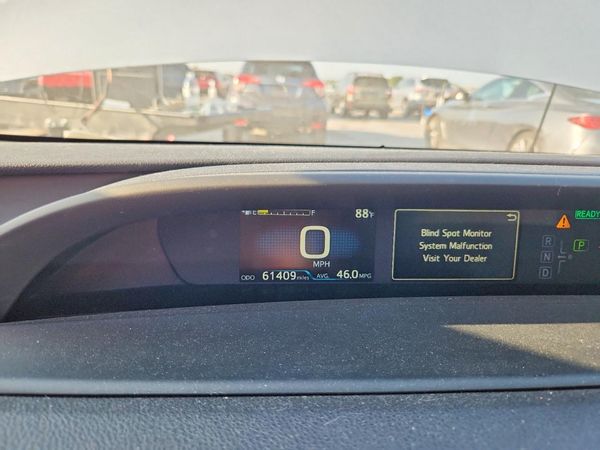 2022 TOYOTA PRIUS