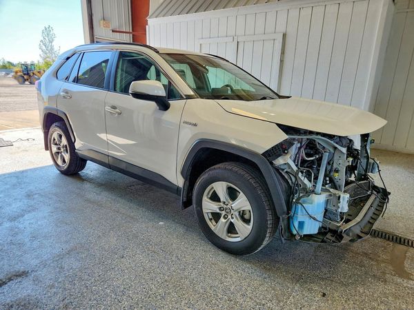 2021 TOYOTA RAV4 XLE HV