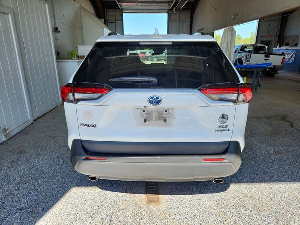 2021 TOYOTA RAV4 XLE HV