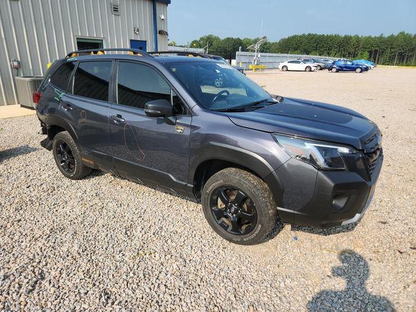 2022 SUBARU FORESTER