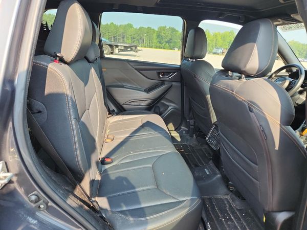 2022 SUBARU FORESTER