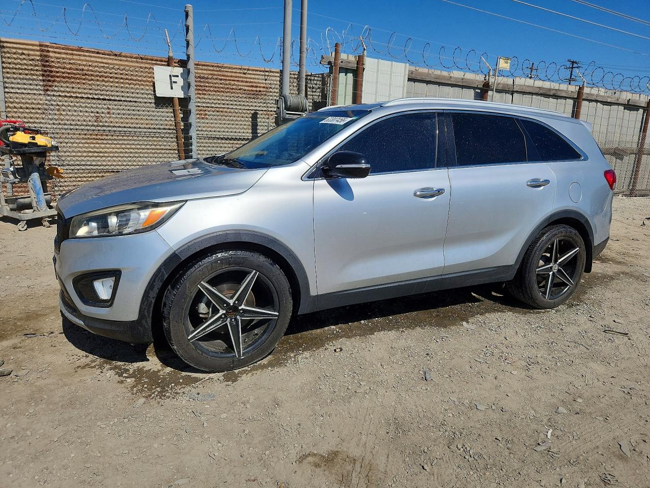 2016 KIA SORENTO
