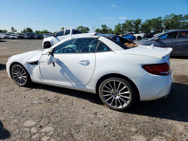2018 MERCEDES-BENZ SLC