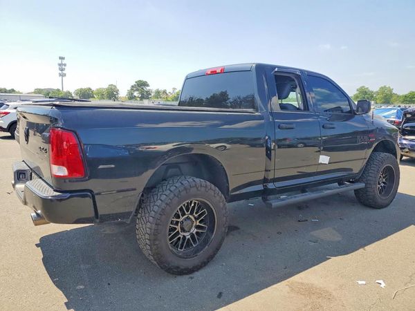 2016 RAM 1500 ST