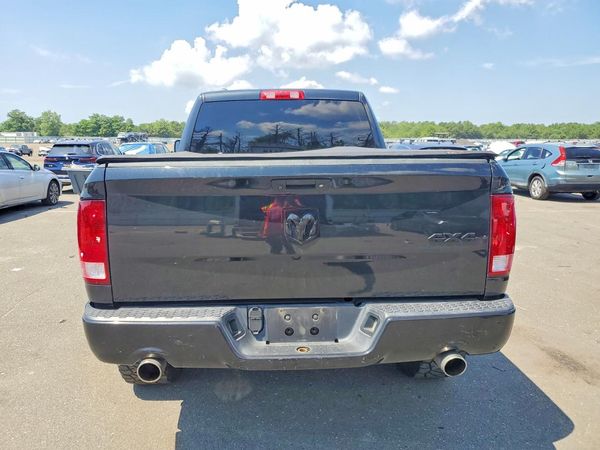 2016 RAM 1500 ST