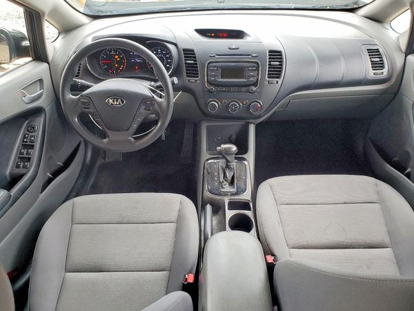 2017 KIA FORTE LX Base