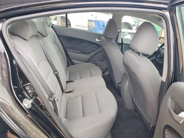 2017 KIA FORTE LX Base