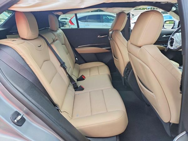 2024 CADILLAC XT4 Premium Luxury