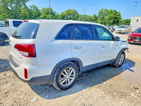 2015 KIA SORENTO GL