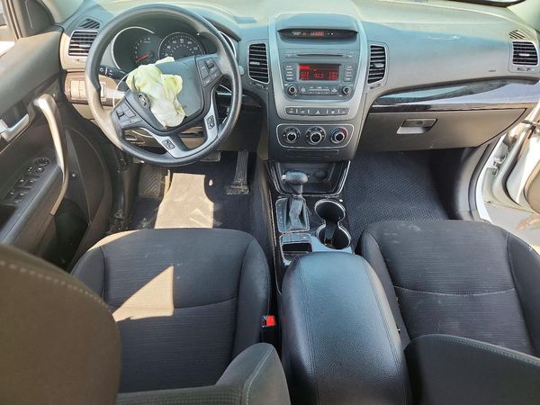 2015 KIA SORENTO GL