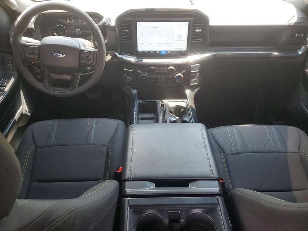 2025 FORD F150