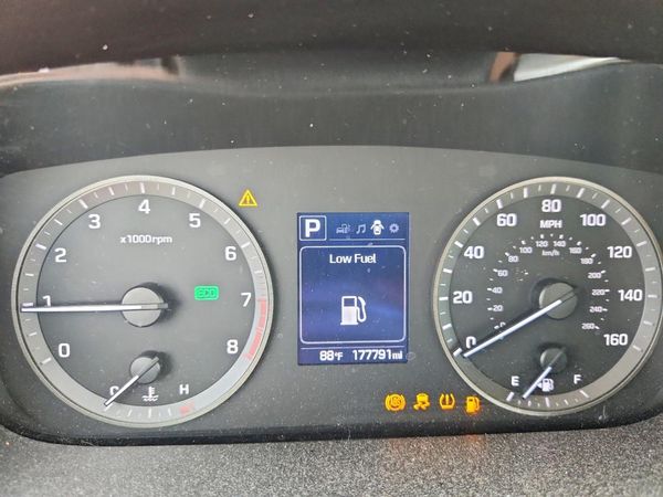 2017 HYUNDAI SONATA SE, Eco
