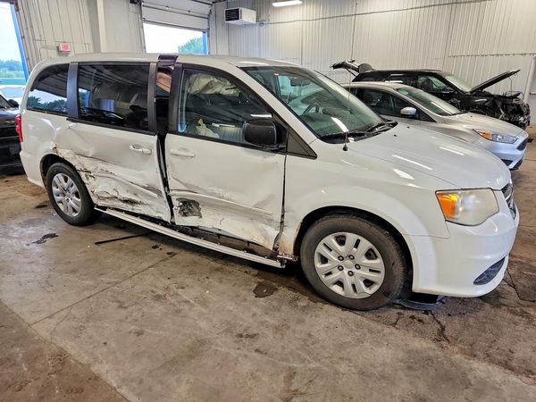 2015 DODGE GRAND CARAVAN SE