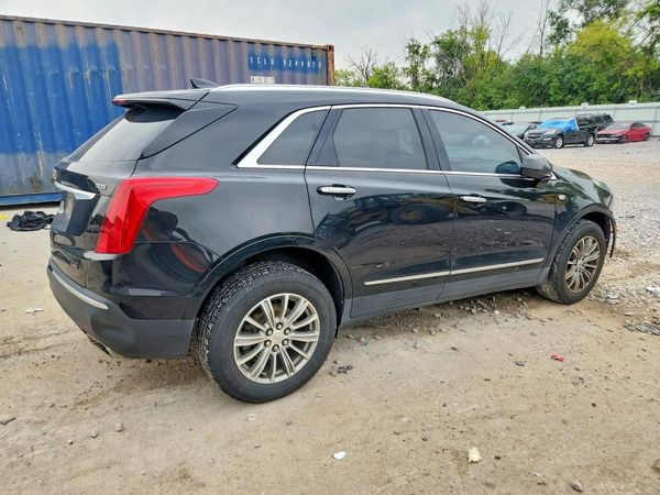 2017 CADILLAC XT5 Luxury