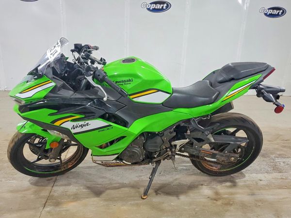 2025 KAWASAKI EX500