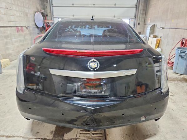 2013 CADILLAC XTS Base